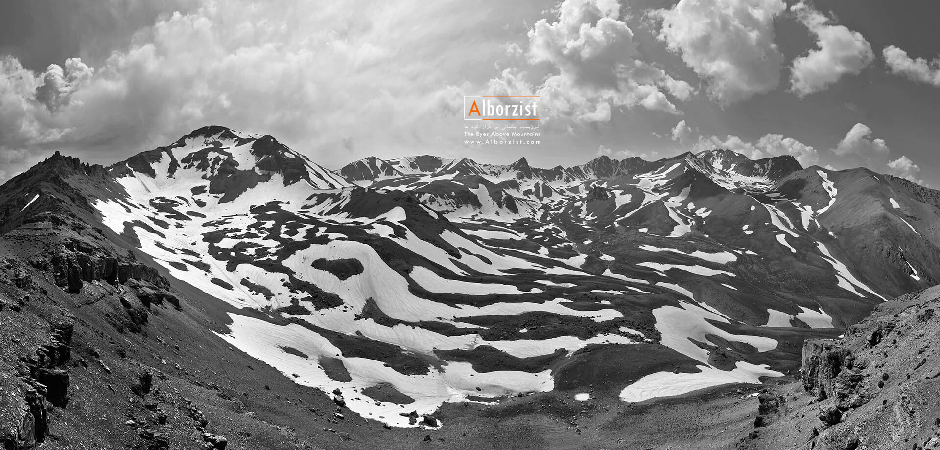  یخچال های دشت کوهستانی هسارچال در جنوب قله علمکوه 
